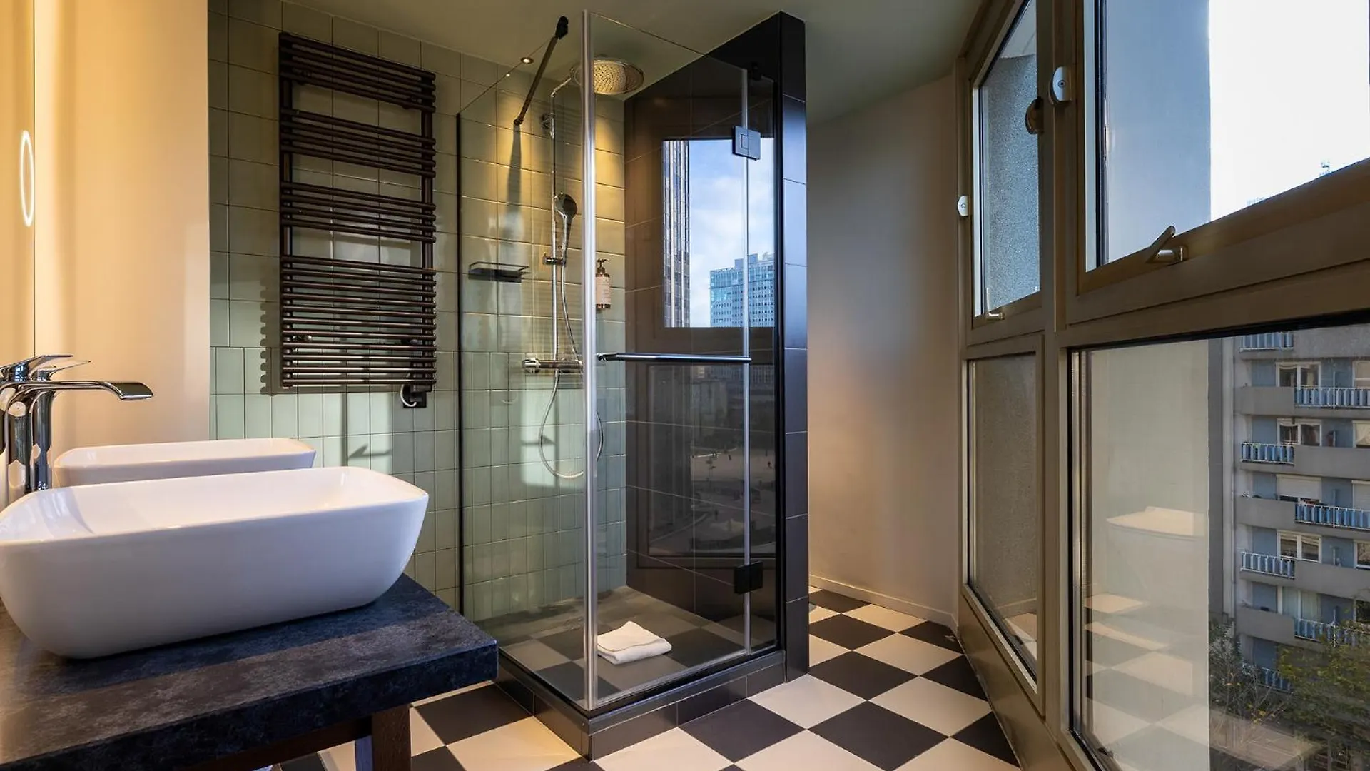 Hotel Arotel 4*