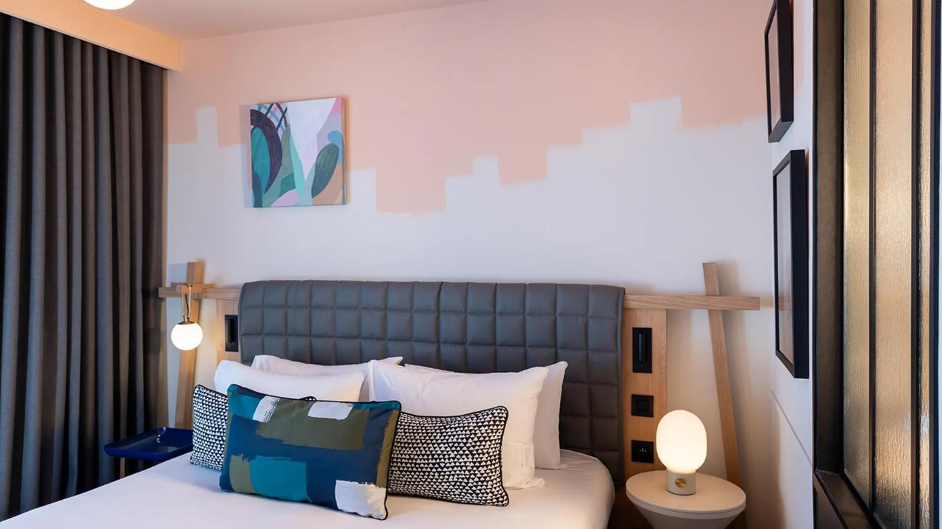 Arotel Hotel