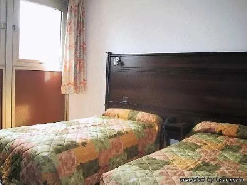 Arotel Hotel 4*