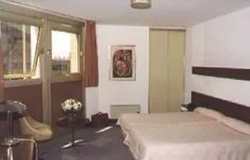 Hotel Arotel