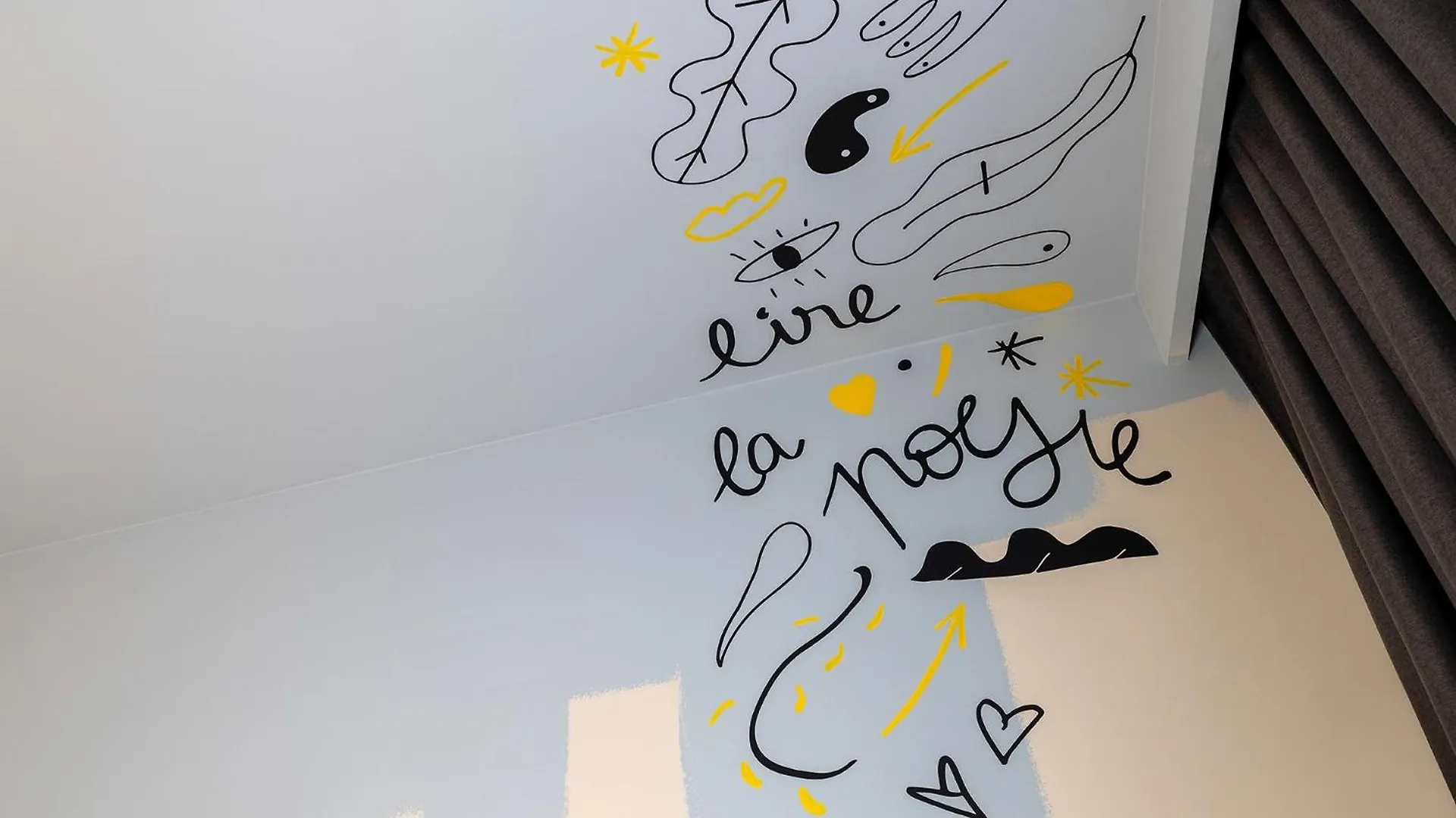 Les Artistes 4* Париж